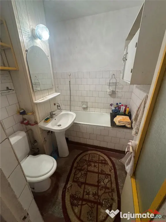 Ap 3 cam ,60 mp utili,et 3/9,zona BIG,necesita renovare - Focsani (Vrancea)