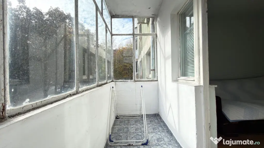 4 camere | Etaj 1 | Decomandat | Centrala proprie | Zona exc - Timisoara (Timis)