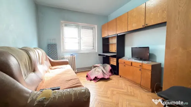 4 camere | Etaj 1 | Decomandat | Centrala proprie | Zona exc - Timisoara (Timis)