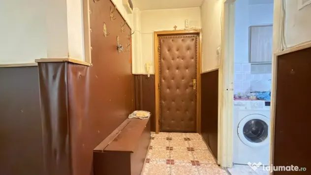 4 camere | Etaj 1 | Decomandat | Centrala proprie | Zona exc - Timisoara (Timis)