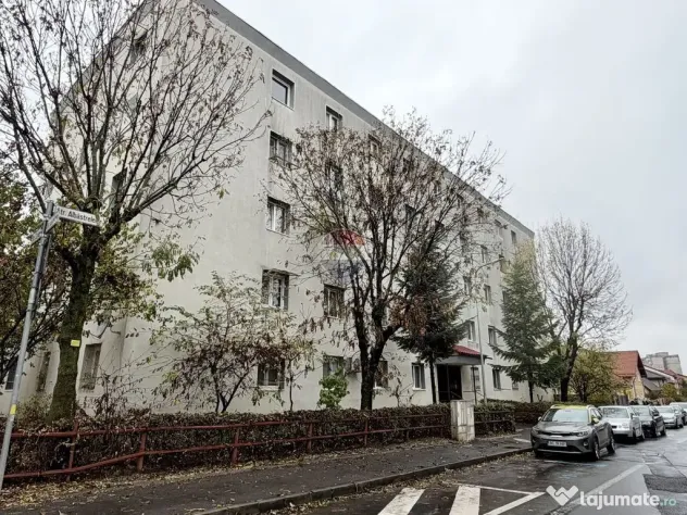 Cameră de cămin cu baie proprie – zona Florilor – ITC | COMISION 0 % | - Brasov (Brasov)
