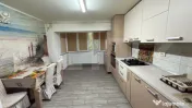 Apartament cu 3 camere, 85 mp, etaj 1, loc de parcare, Str.