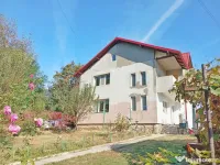 Vând casă în Curtea de Arges