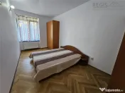 Apartament 3 camere la casa, 200 m de Poarta Schei 