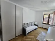 Apartament 3 camere la casa, 200 m de Poarta Schei 