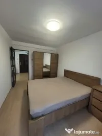 Apartament cu 3 camere, 65 mp, balcon și parcare, strada Co