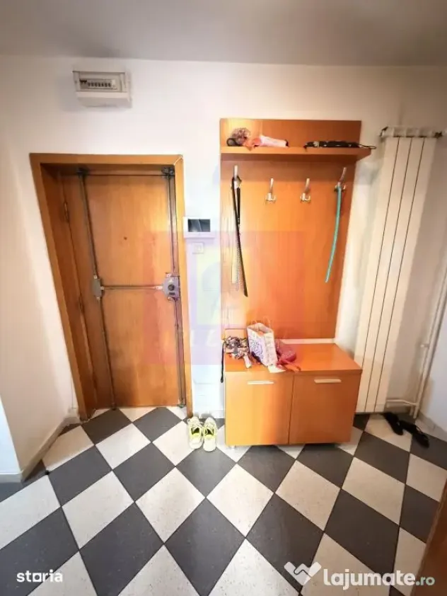 Apt 3 camere de vânzare – Calea Călărași, - Bucuresti (Bucuresti-Ilfov)