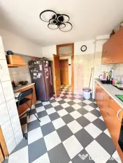 Apt 3 camere de vânzare – Calea Călărași, 
