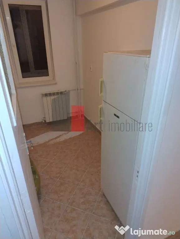 Vânzare apartament 2 camere semidecomandat Piața Progresul - Bucuresti (Bucuresti-Ilfov)