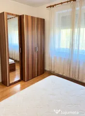 Apart 3 camere, decomandat, etaj 2/4, mobilat, utilat, zona Grivitei! 