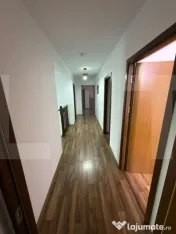 Casa de vanzare, Bariera Valcii