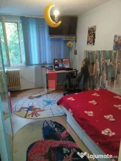 Vânzare apartament decomandat 3 camere - Bd. Obregia