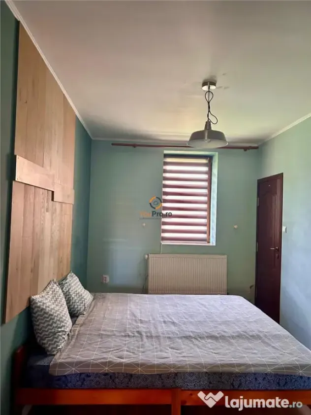Casa Individuala 6 Camere Cu 2 Intrari Separate Loc Dinias 1 - Dinias (Timis)