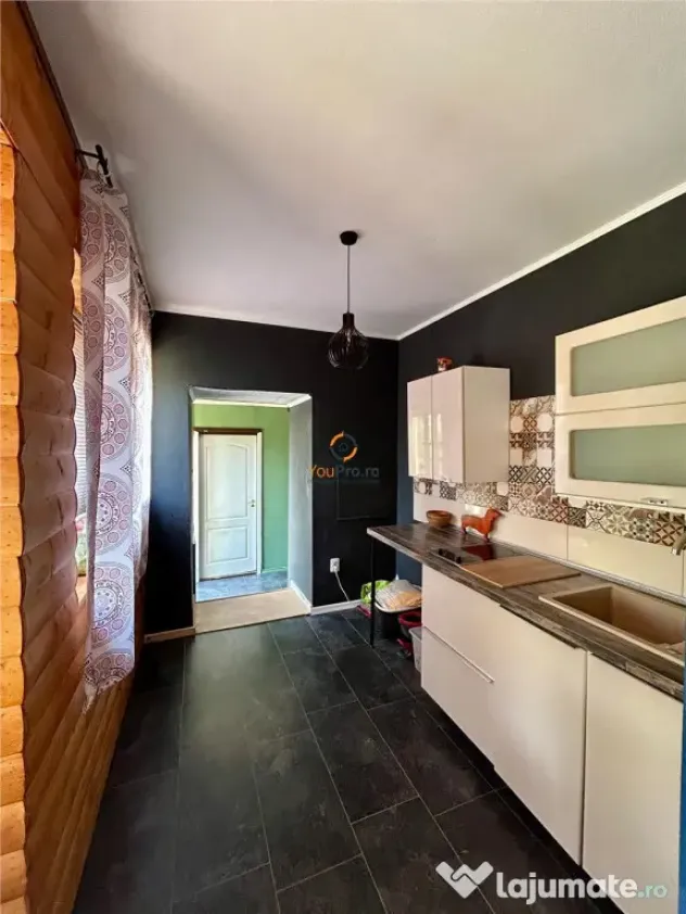 Casa Individuala 6 Camere Cu 2 Intrari Separate Loc Dinias 1 - Dinias (Timis)