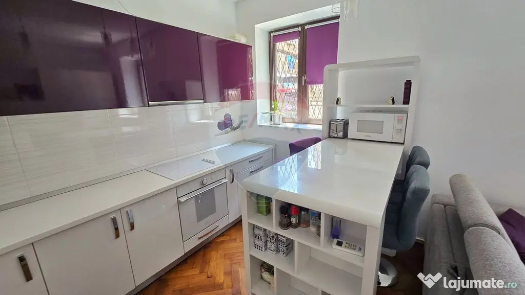Apartament cu 3 camere de închiriat în zona P-ta Romana - Bucuresti (Bucuresti-Ilfov)