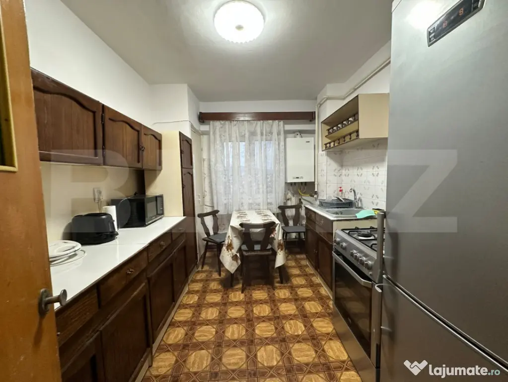 Apartament 3 camere decomandat, central, lângă Kaufland ?? - Hunedoara (Hunedoara)