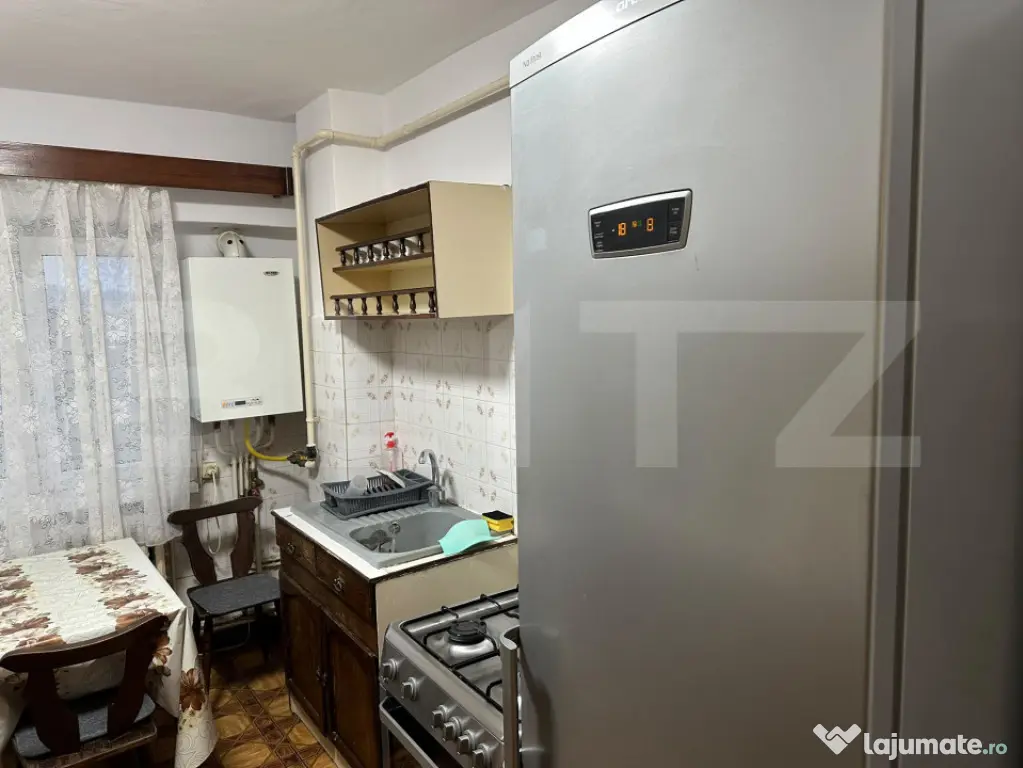 Apartament 3 camere decomandat, central, lângă Kaufland ?? - Hunedoara (Hunedoara)