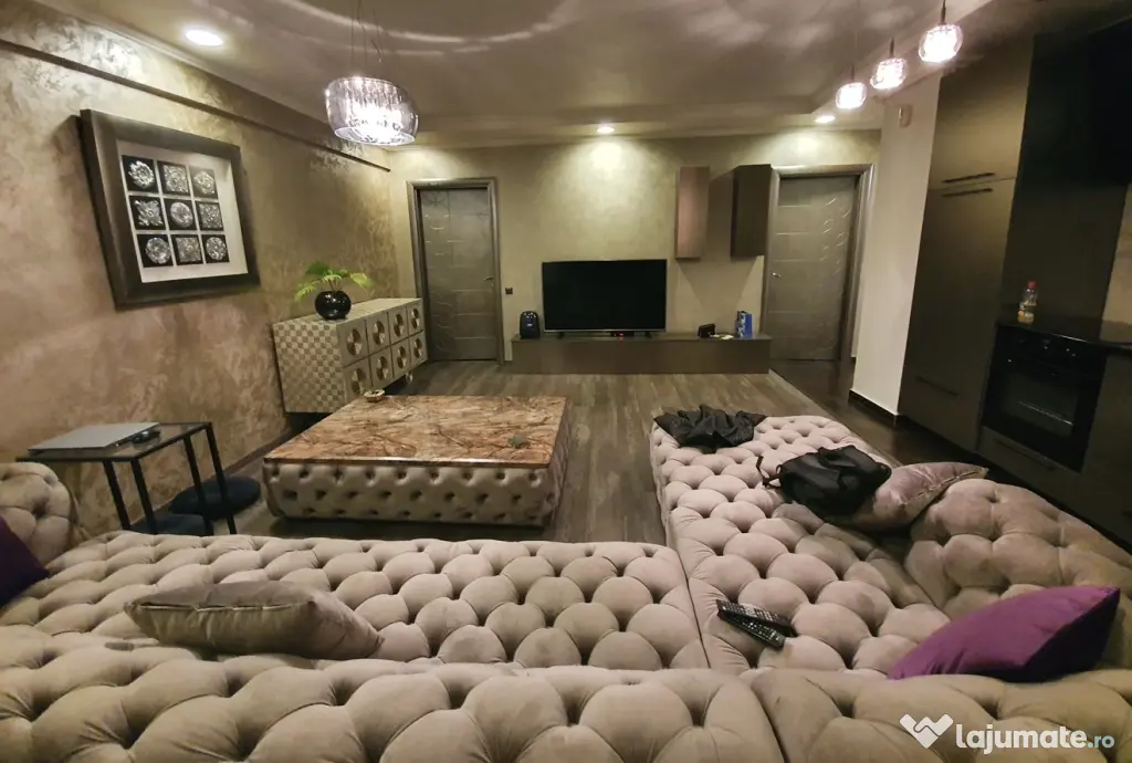 Mobila living Divani & Sofa