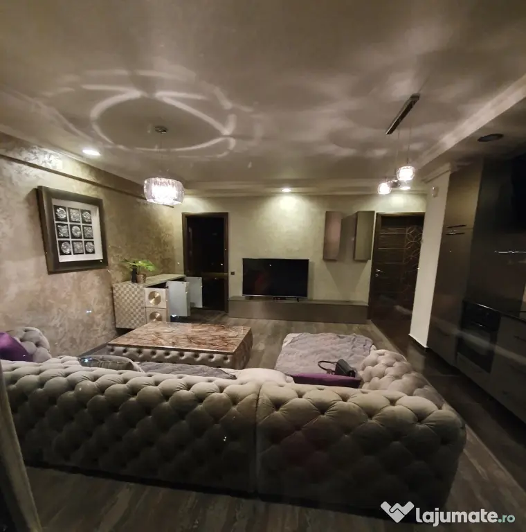 Mobila living Divani & Sofa