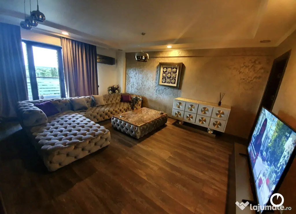Mobila living Divani & Sofa