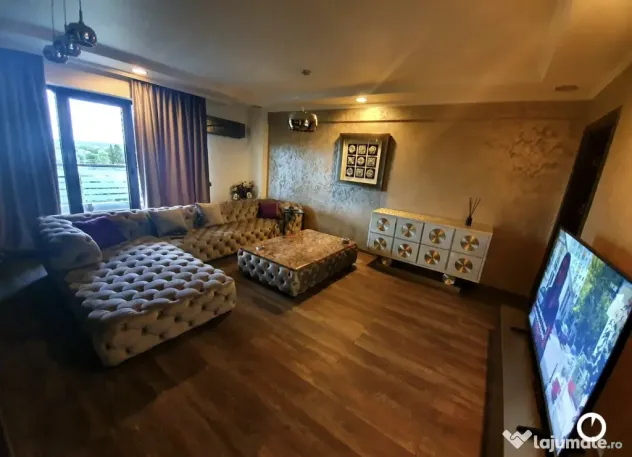Mobila living Divani & Sofa