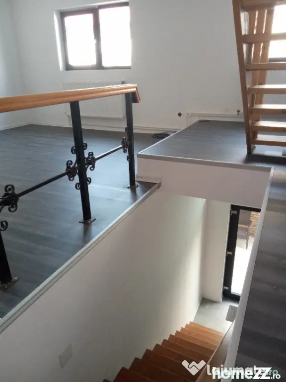 Casa noua Parter si Etaj zona centrala