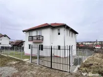 Casa individuala intabulata 7 camere 730 mp teren in Cisnadi