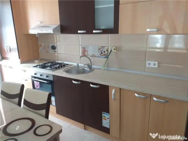 Apartament cu 2 camere decomandat
