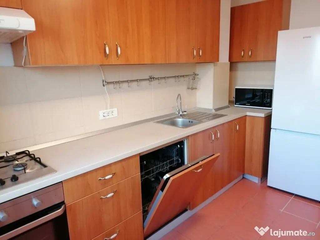 Parcul Tineretului, Ap. 3 cam.decom,et.intermediar!