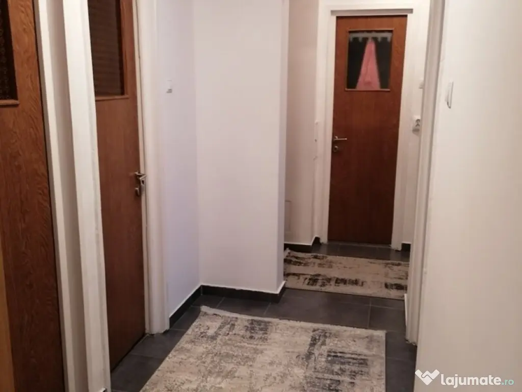 Parcul Tineretului, Ap. 3 cam.decom,et.intermediar!