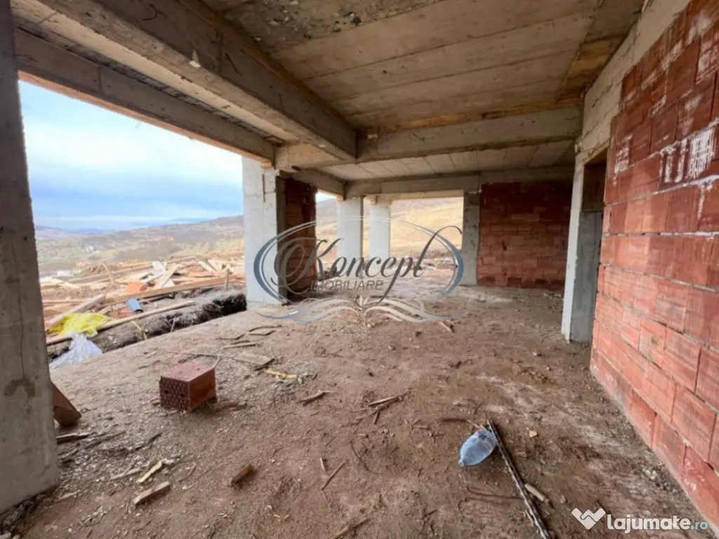 Ansamblu de case cu panorama, in Baciu