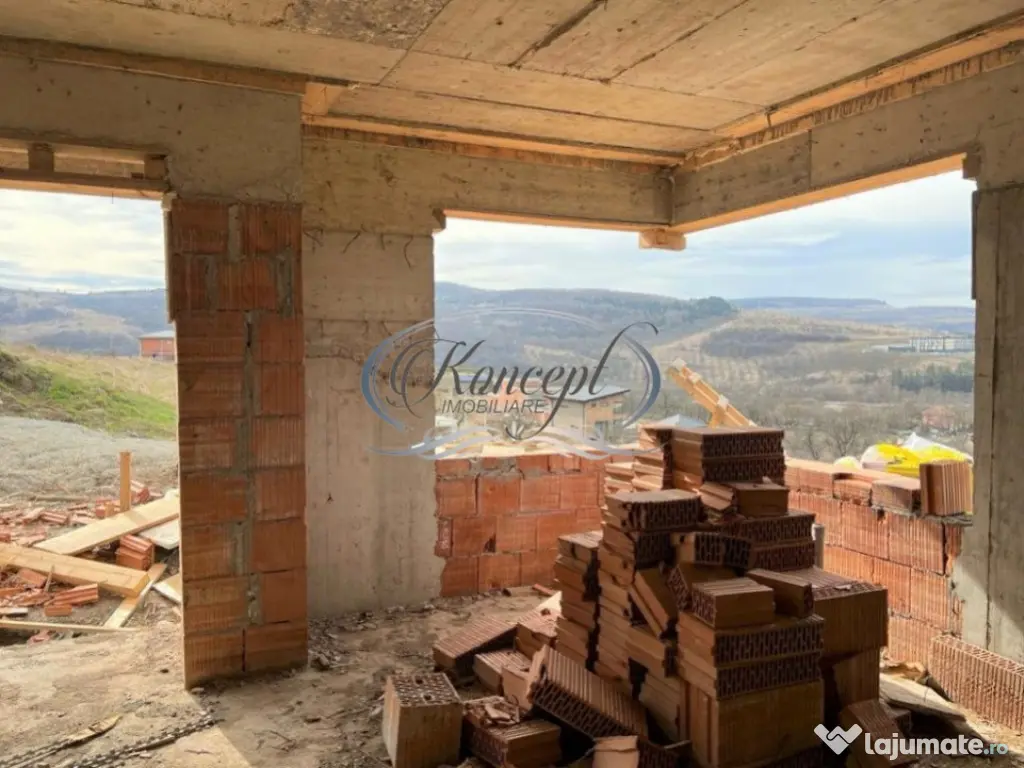 Ansamblu de case cu panorama, in Baciu