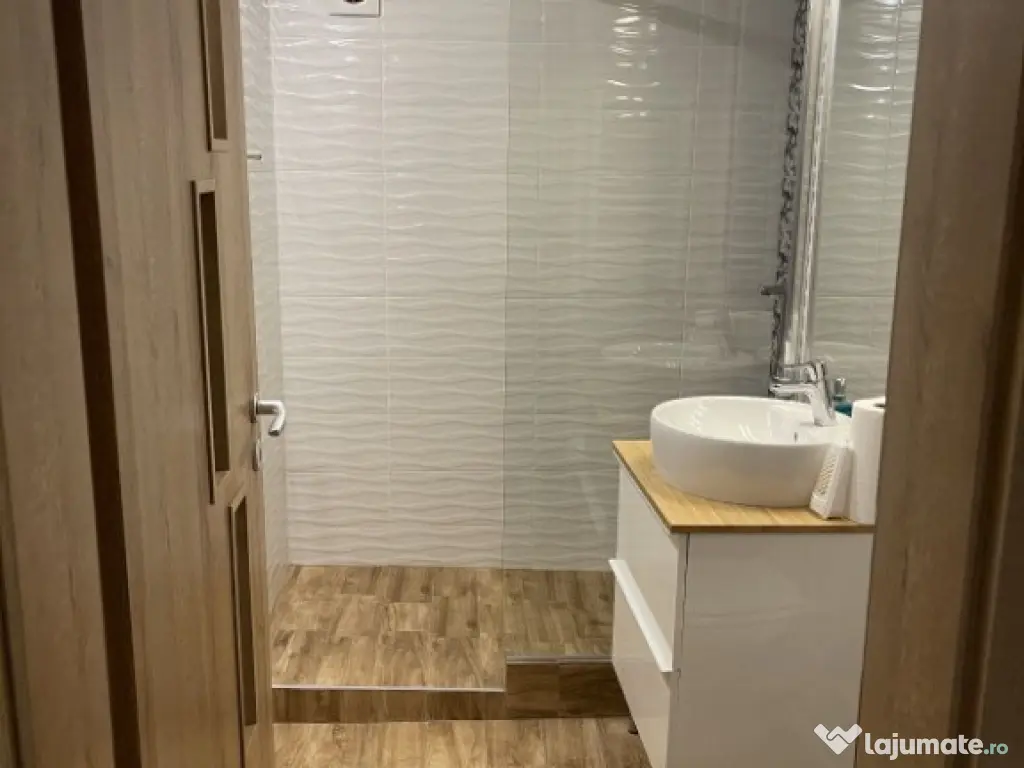 Bdul.Unirii, Ap 2 cam, LUX.