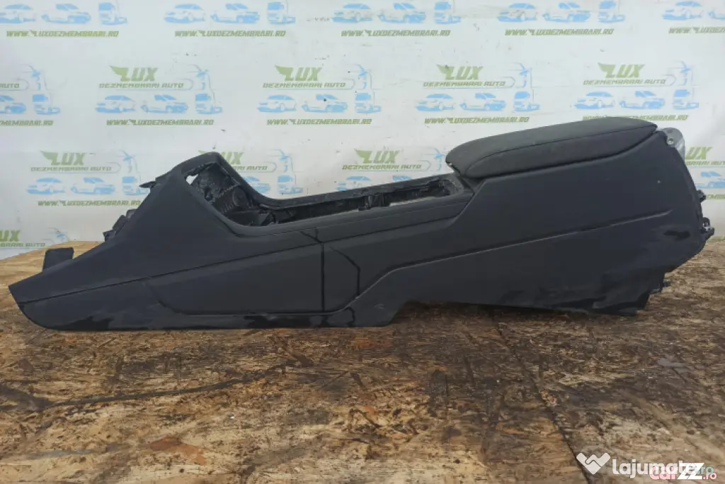 Consola centrala cu cotiera 7p1863241 Volkswagen VW Touareg generatia