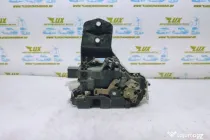 Broasca incuietoare usa dreapta spate 3b0837868 Volkswagen VW Passat B