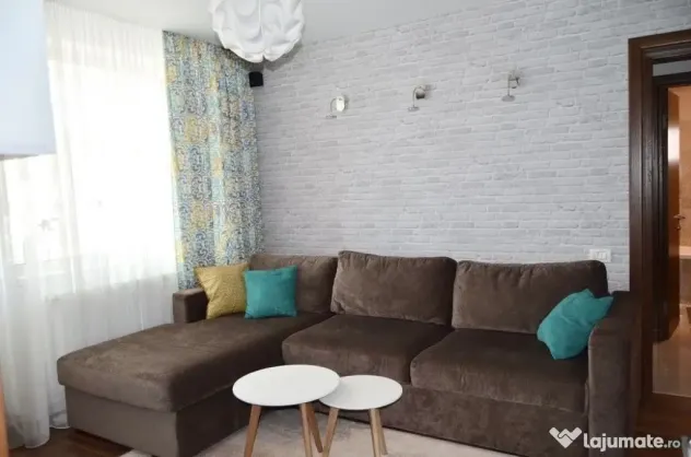 Apartament doua camere etaj 4 , zona Lipovei