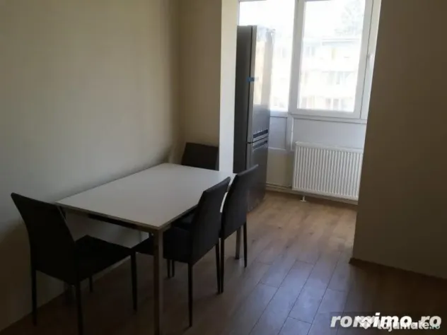 Apartament cu 2 camere decomandat, zona Medicina