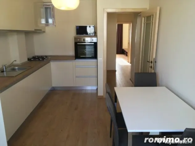 Apartament cu 2 camere decomandat, zona Medicina