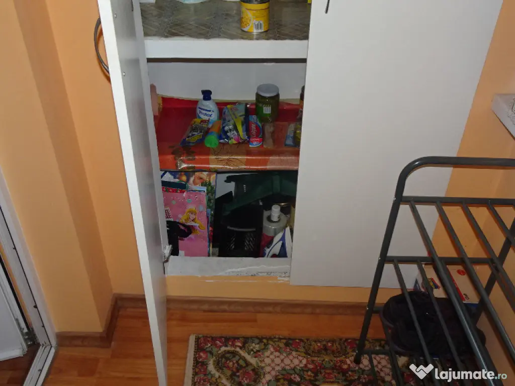 Apartament 2 camere in Deva, zona Piata Centrala, decomandat,50 mp