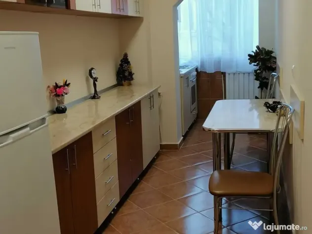 Apartament cu o camera, decomandat