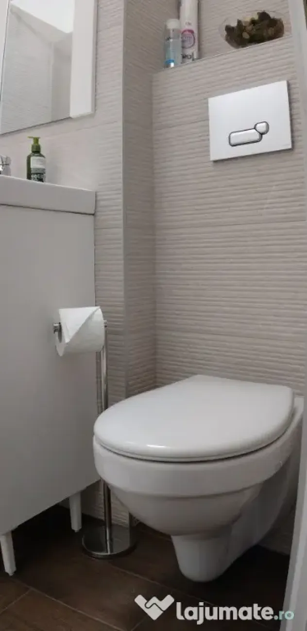 Apartament cu o camera, decomandat