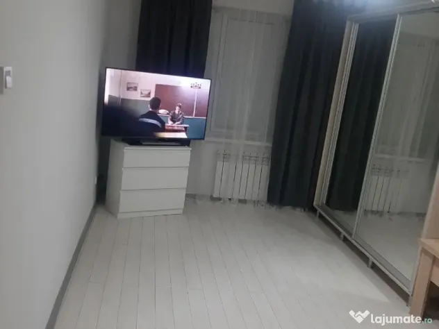 Apartament o camera de inchiriat