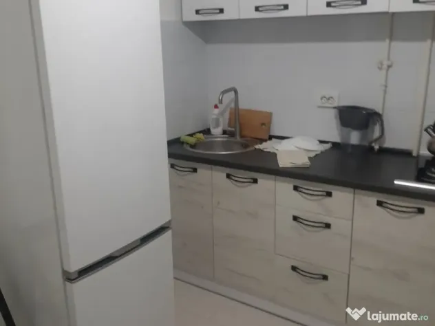 Apartament o camera de inchiriat