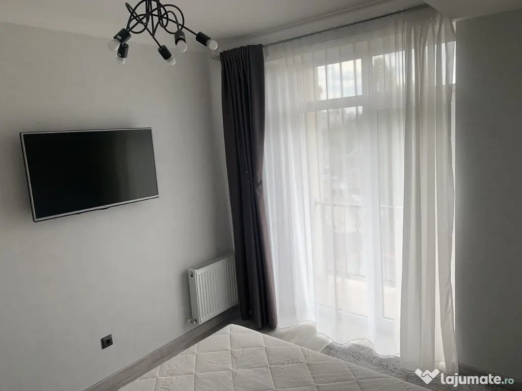 Apartament de 2 camere decomandat strada Oasului