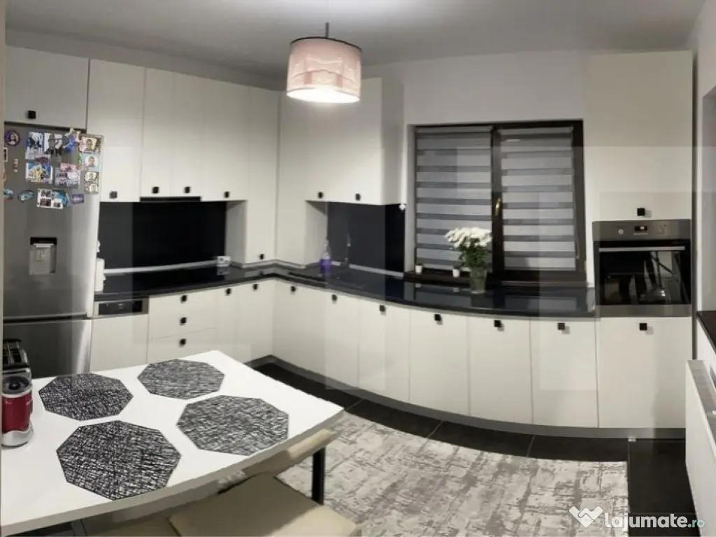 Casa 5 camere, 147 mp, Valea Adanca