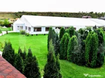 Proprietate HORECA cu sala de evenimente moderna, intr-o oaz