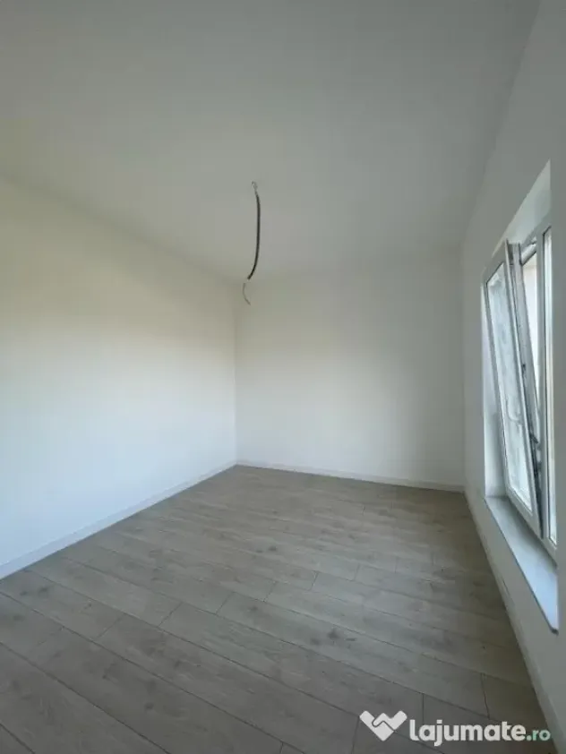 Duplex finisat pe 3 niveluri , 165 mp, ansamblu privat, zona