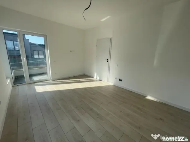Duplex finisat pe 3 niveluri , 165 mp, ansamblu privat, zona - Floresti (Cluj)