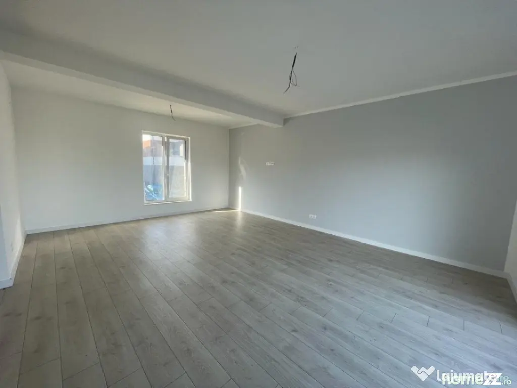 Duplex finisat pe 3 niveluri , 165 mp, ansamblu privat, zona - Floresti (Cluj)