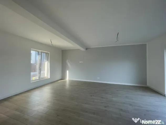 Duplex finisat pe 3 niveluri , 165 mp, ansamblu privat, zona - Floresti (Cluj)